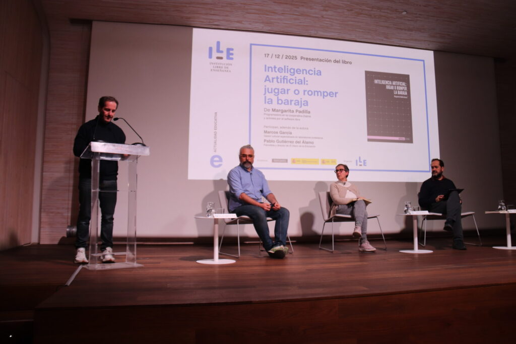 Presentación del libro «Inteligencia Artificial: jugar o romper la baraja»